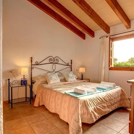 Sleeps 4 Pool Air Con Wifi * Pollença