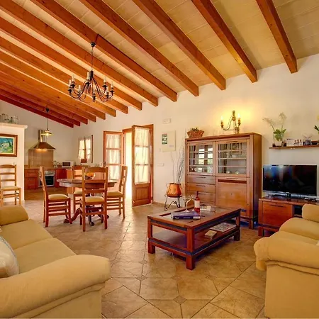Sleeps 4 Pool Air Con Wifi Pollença