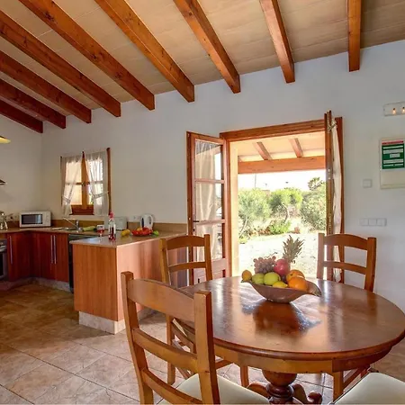 Sleeps 4 Pool Air Con Wifi Βίλα