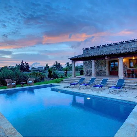 Sleeps 4 Pool Air Con Wifi * Pollença